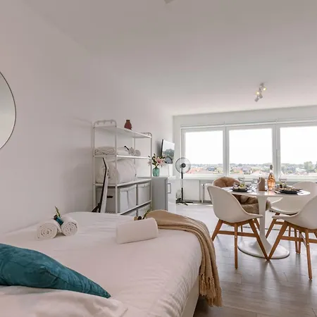 Apartment Moderne Lichtrijke Vlakbij En Casino